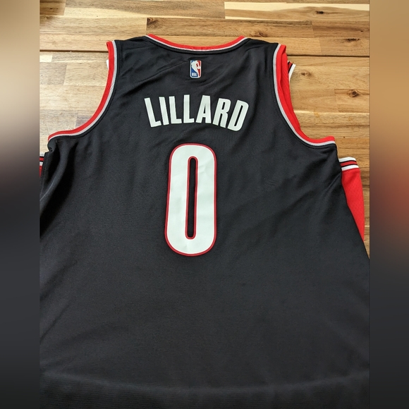 Damian Lillard Jersey Black Small - Picture 2 of 3